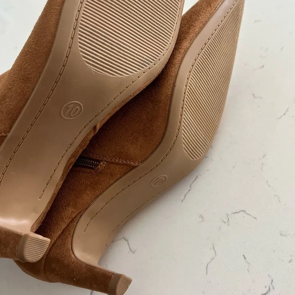Universal Thread Faux sued boots size 10